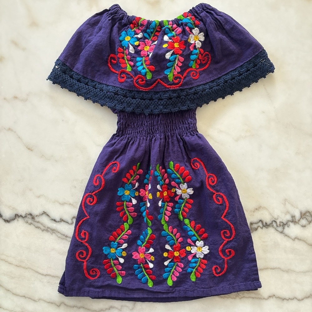 Traditional Mexican Purple dress With  Embroidered floral embroidery Size2